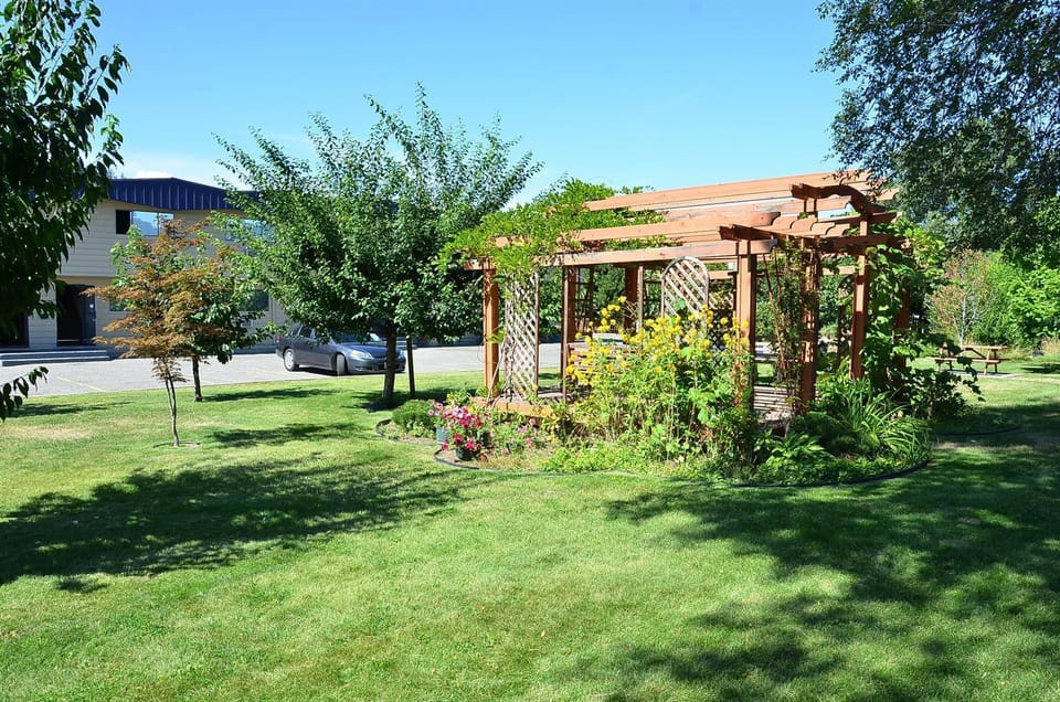 Canadas Best Value Inn Kelowna Inn in Kelowna