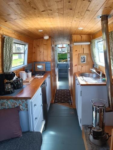 Ille Flottante, Maison eclusiere et hebergements insolites sur le canal Hotel in Brittany