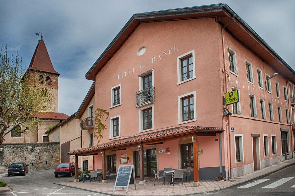 Logis Hotel de france Hotel in Auvergne-Rhône-Alpes