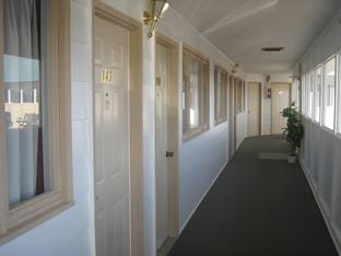 Parkway Motel & European Lodges Motel in Pincher Creek