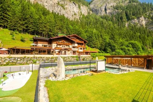 Hotel-Restaurant Burgblick Hotel in Salzburgerland