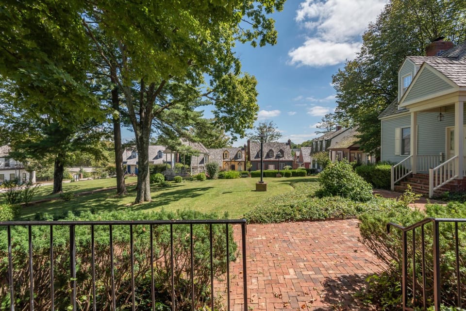 Century Suites Hotel Hotel in Bloomington