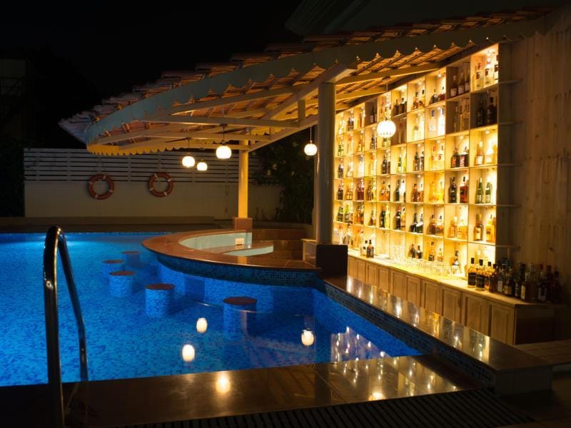 Swimming pool