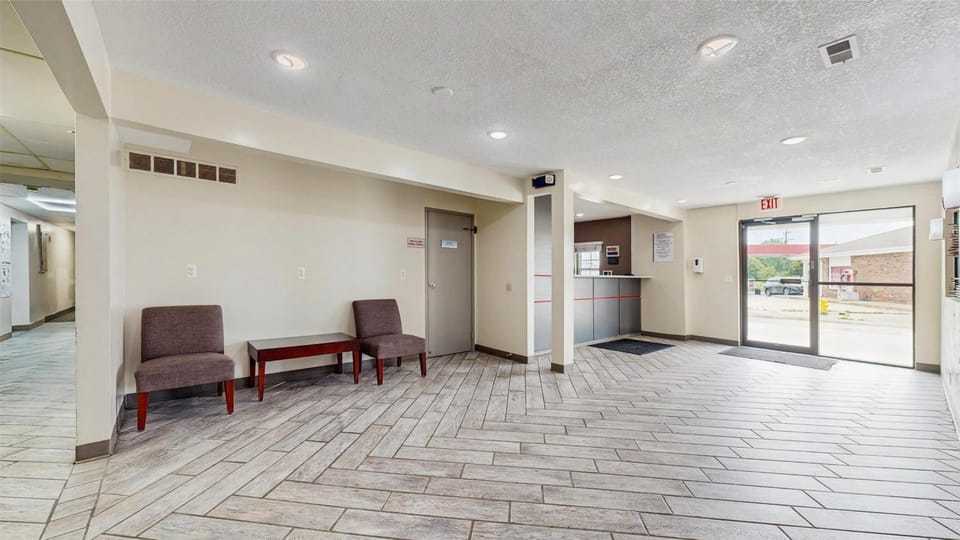 Red Lion Inn & Suites Olathe Kansas City Hotel in Olathe
