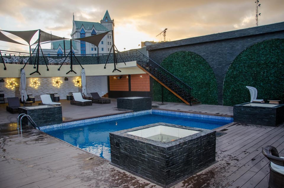 Swimming pool