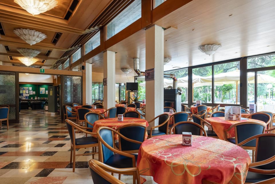 Hotel Palme & Suite Hotel in Garda