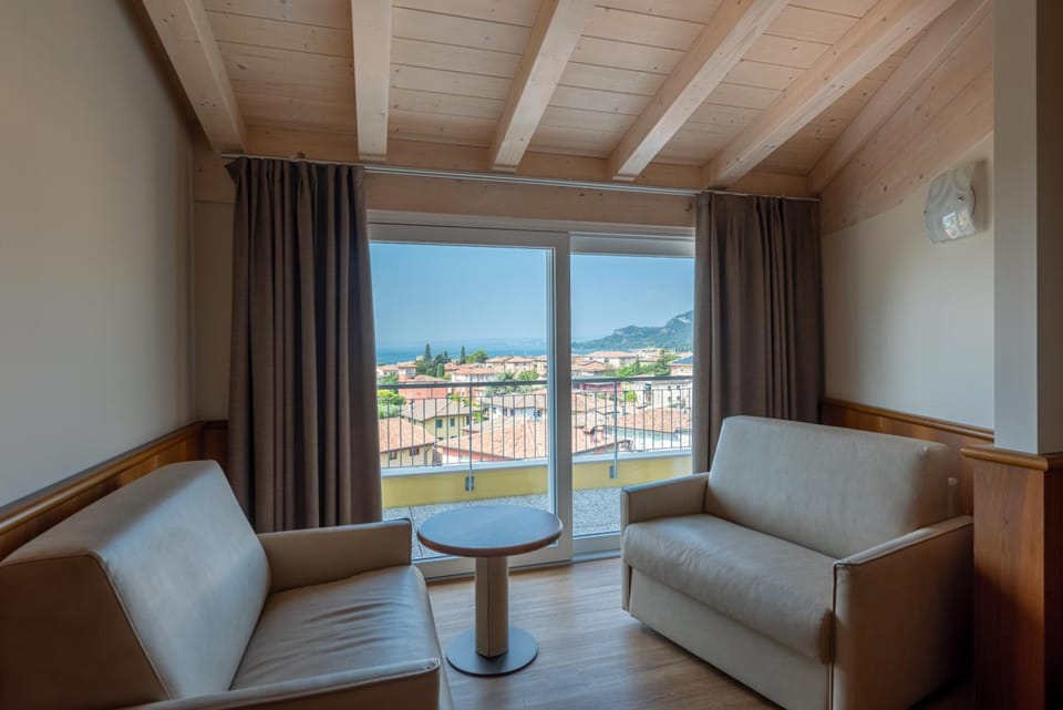 Hotel Palme & Suite Hotel in Garda