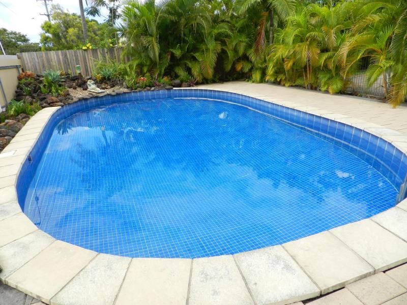 Golden Palms Motor Inn Motel in Bundaberg