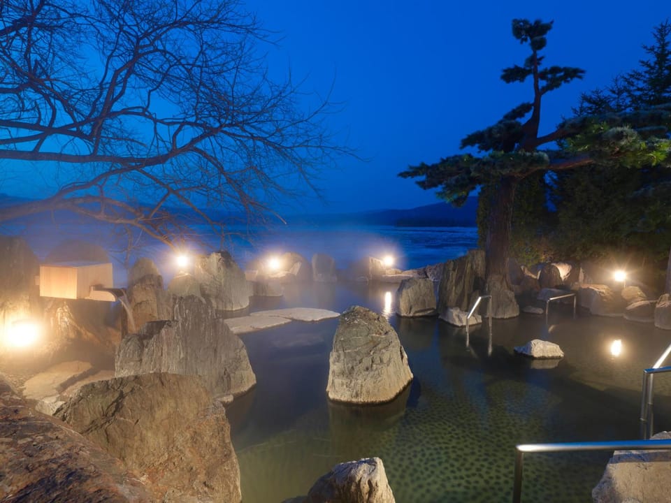 Hot spring bath