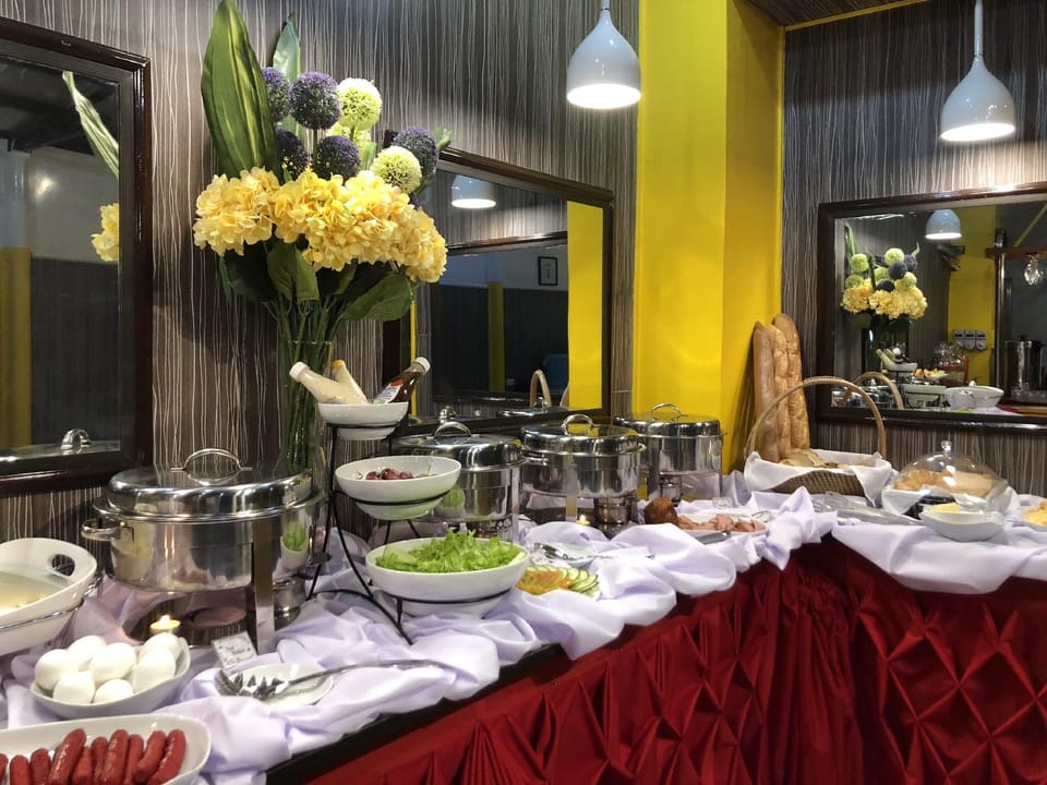 Amax Inn Makati Inn in Pasay