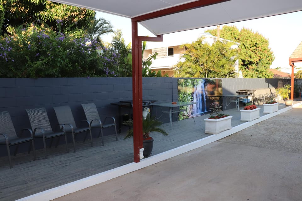 Spanish Lace Motor Inn Motel in Queensland