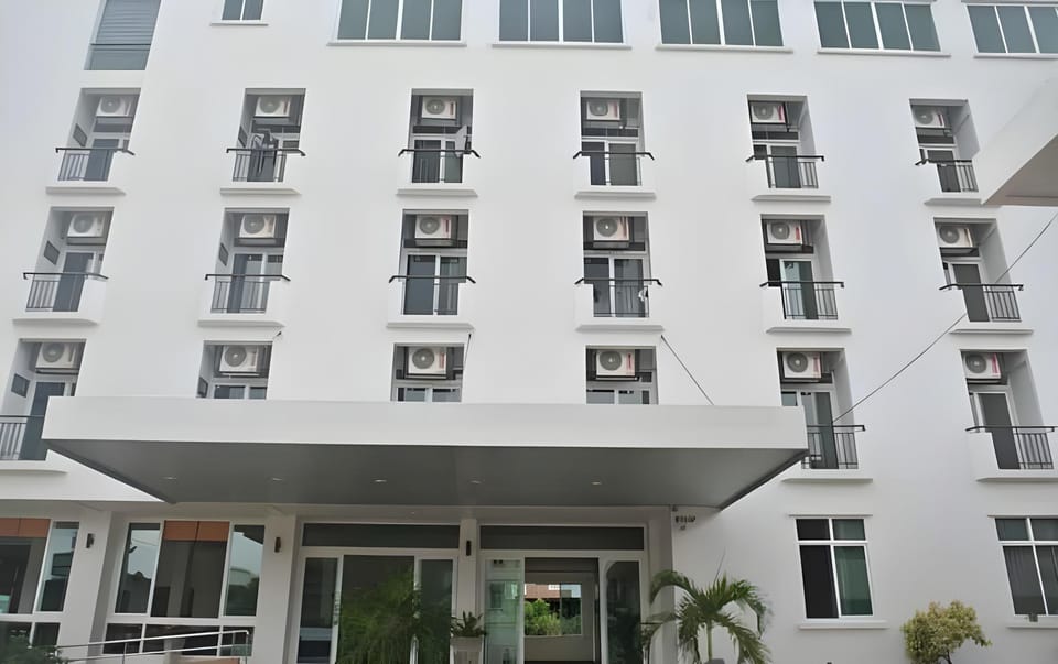 Phaiboonplace Hotel Apartment hotel in Laos