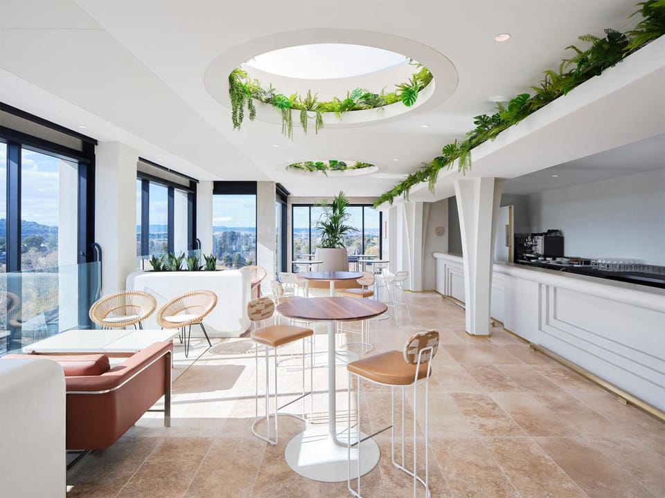Bar/lounge