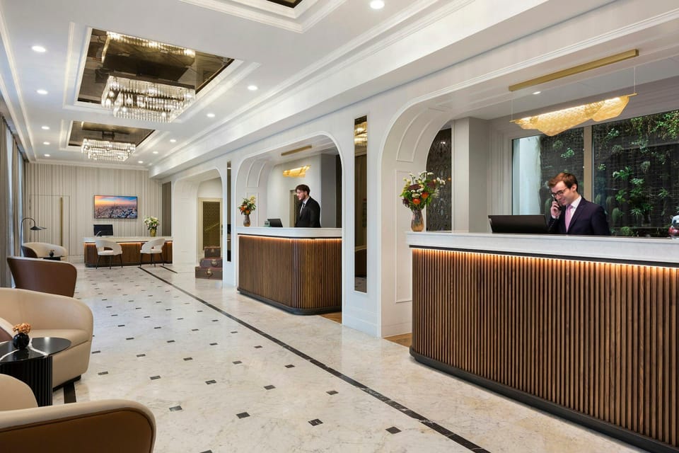 La Clef Tour Eiffel Paris by The Crest Collection Hotel in Paris