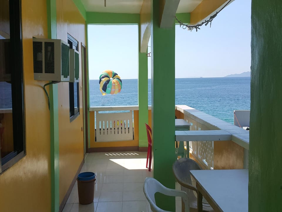 White Beach Hotel Puerto Galera powered by Cocotel Hotel in Puerto Galera