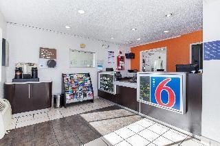 Motel 6 Hayward, CA- Silicon Valley Gateway Hotel in Union City