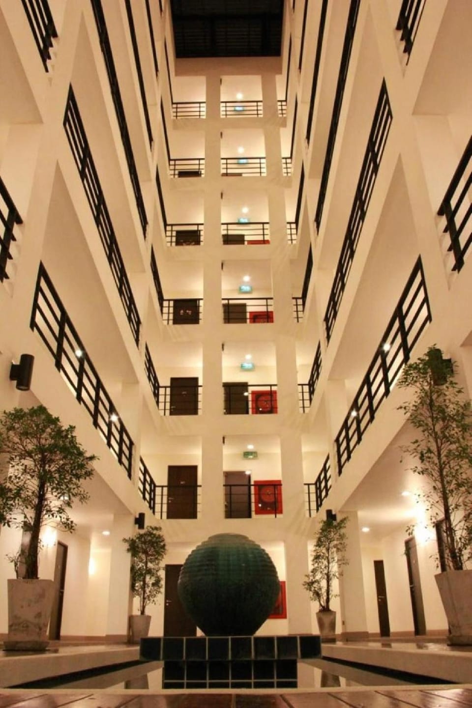 The Atrium Ratchada 13 Hotel Apartment hotel in Bangkok