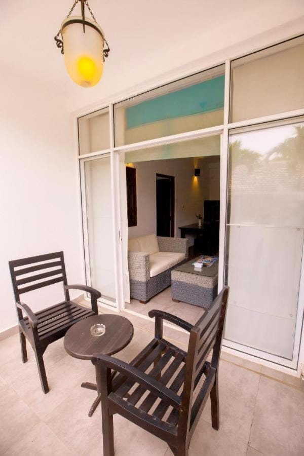 St.Lachlan Hotel & Suites Hotel in Negombo