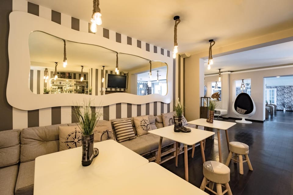 Bar/lounge