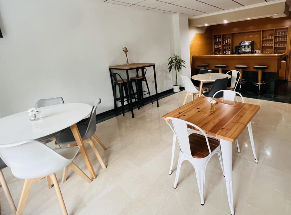 Bar/lounge