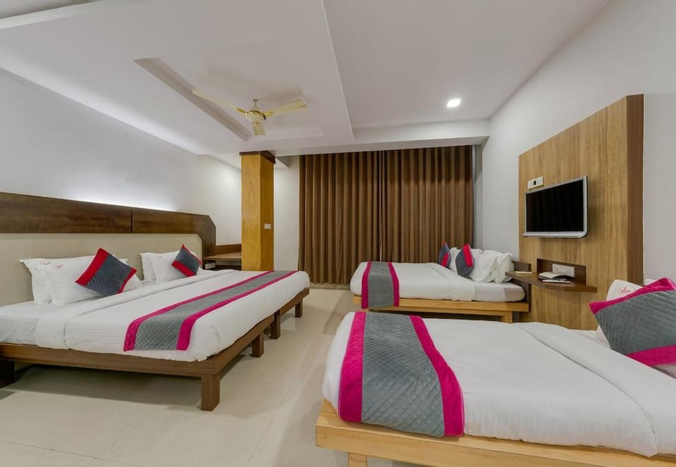 Vihar Deluxe Hotel in Maharashtra