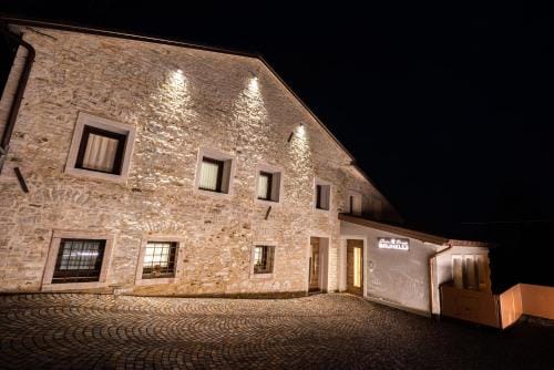 Antico Borgo Brunelli Hotel in Trentino-South Tyrol