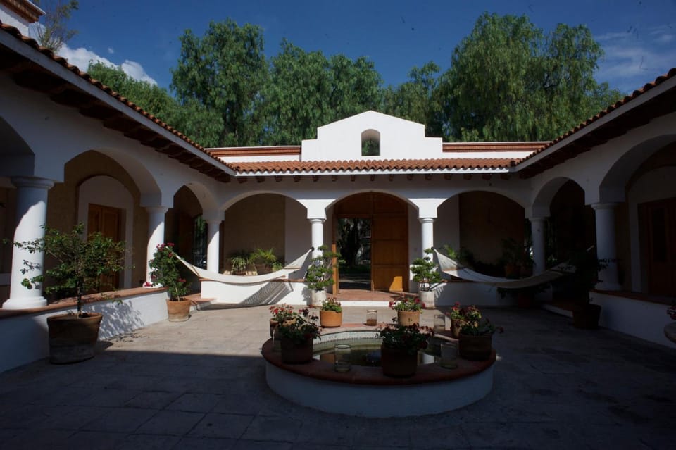 La Casona de los Colibries Hotel in Santiago de Queretaro