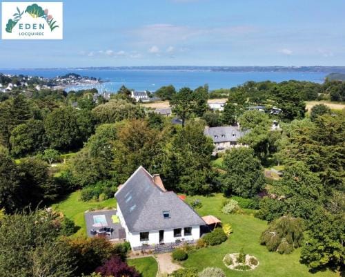 EDEN Locquirec - Piscine & Spa Chambre d hotes Hotel in Locquirec