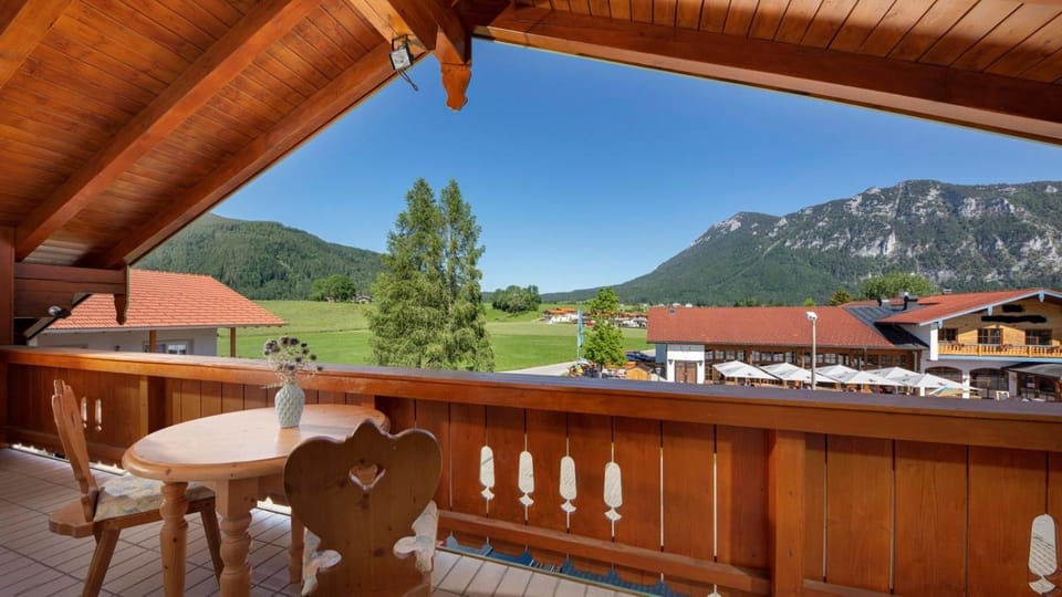Aparthotel Chiemgaufuchs - CHIEMGAUKARTE Hotel in Berchtesgadener Land