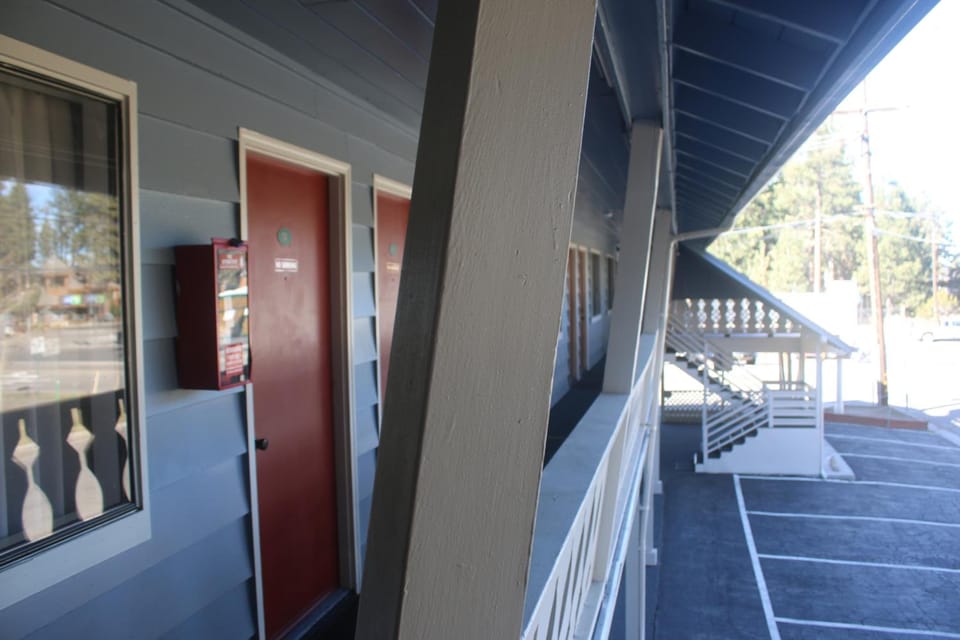 Thunderchief Inn Motel in South Lake Tahoe