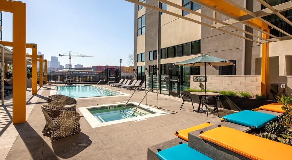 Swimming pool