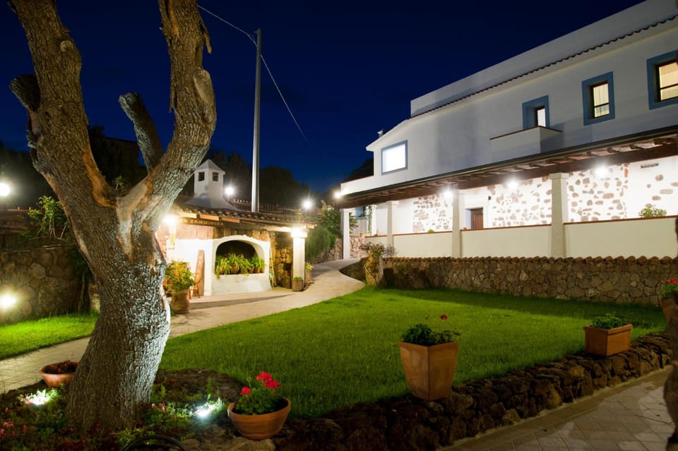 Turismo Rurale Belvedere Pradonos Hotel in Sardinia