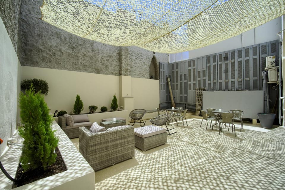 Karma Athens Hotel in Plaka