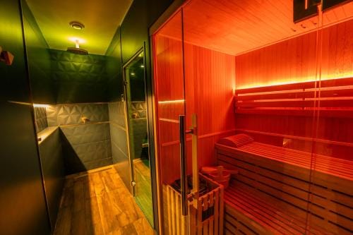 L'eSPAce detente Hotel in Valenciennes