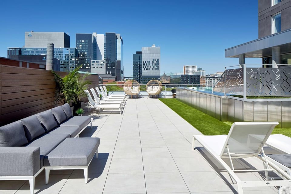 Hampton Inn by Hilton Montreal Downtown Hotel in Montreal