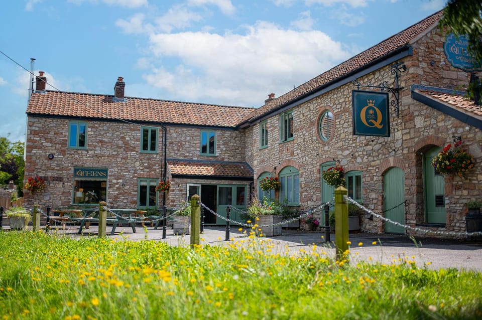 The Queens Chew Magna Hotel in England
