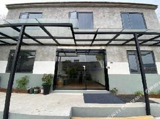 Floral Hotel·Yueanju smart B & B (Nanjing Lukou International Airport store) Hotel in Nanjing