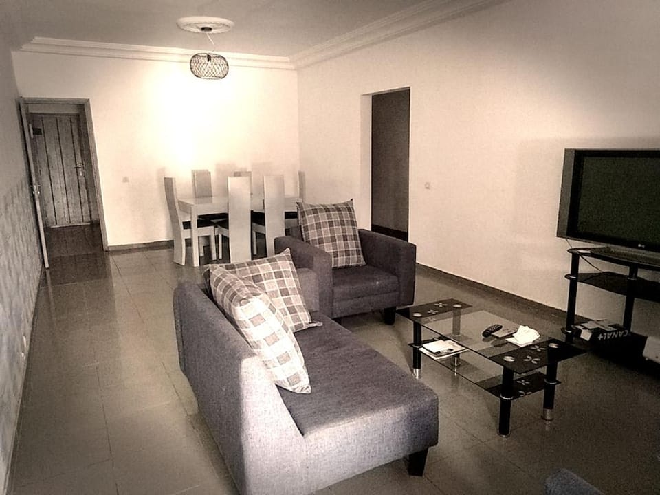 Residence M&N Bounoumin Hotel in Africa