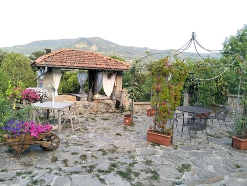 b&b La Corte dei Cerri- Il Piccolo Chalet Hotel in Emilia-Romagna