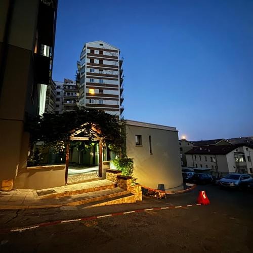 ROOM & PARKING in Centro Citta con Parcheggio Privato e WIFI Hotel in Basilicata
