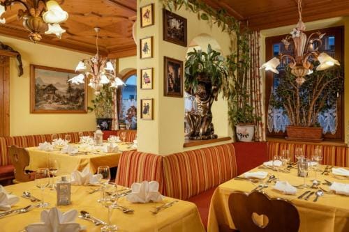 Dorfstube Hotel in Tyrol