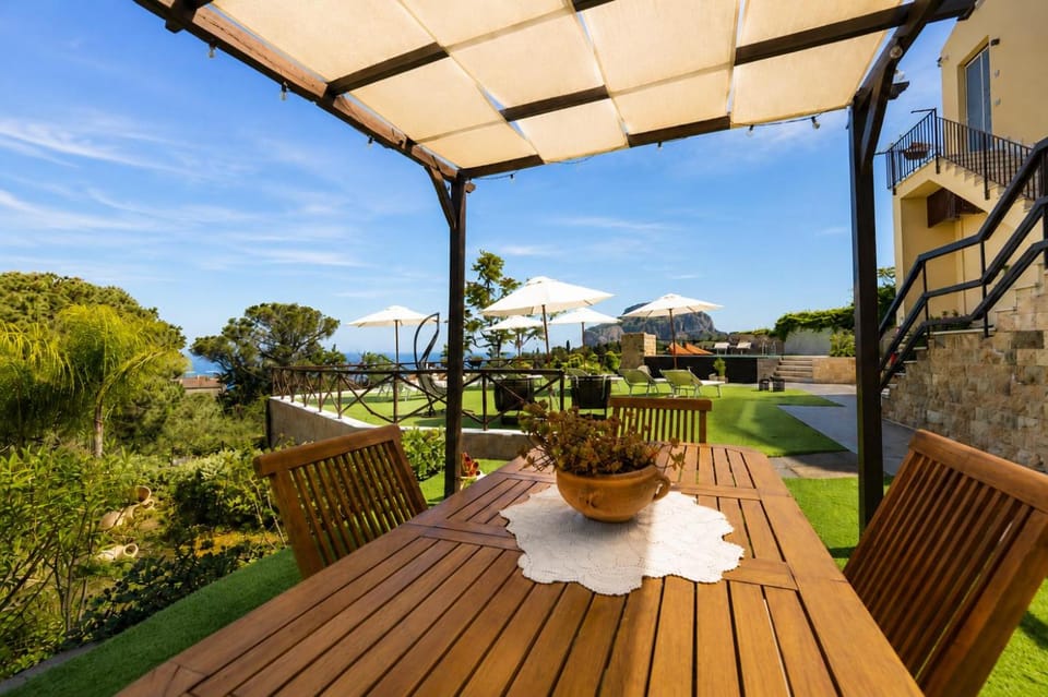 Pater Meus Suites - Sea View, Pool & Parking Apartment hotel in Cefalu