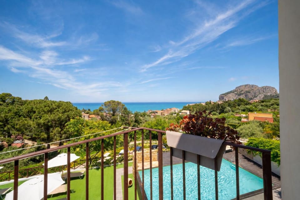 Pater Meus Suites - Sea View, Pool & Parking Apartment hotel in Cefalu