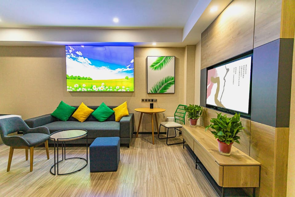 UP AND IN Hotel Jiangsu Xuzhou Quanshan District People's Square Metro Station Hotel in Jiangsu