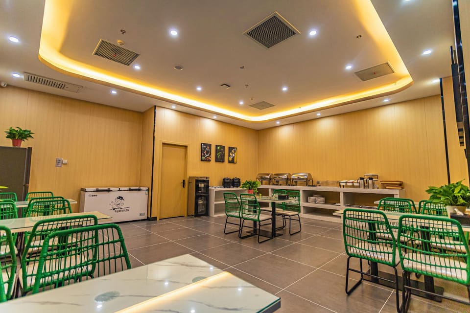 UP AND IN Hotel Jiangsu Xuzhou Quanshan District People's Square Metro Station Hotel in Jiangsu