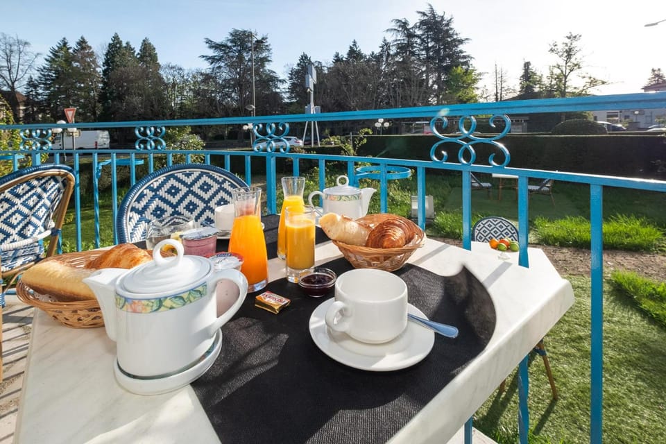 Cit'Hotel Logis De Brou, Bourg en Bresse RENOVE EN 2026 Hotel in Bourgogne-Franche-Comté