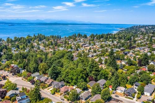The Treehouse Hotel in Seattle