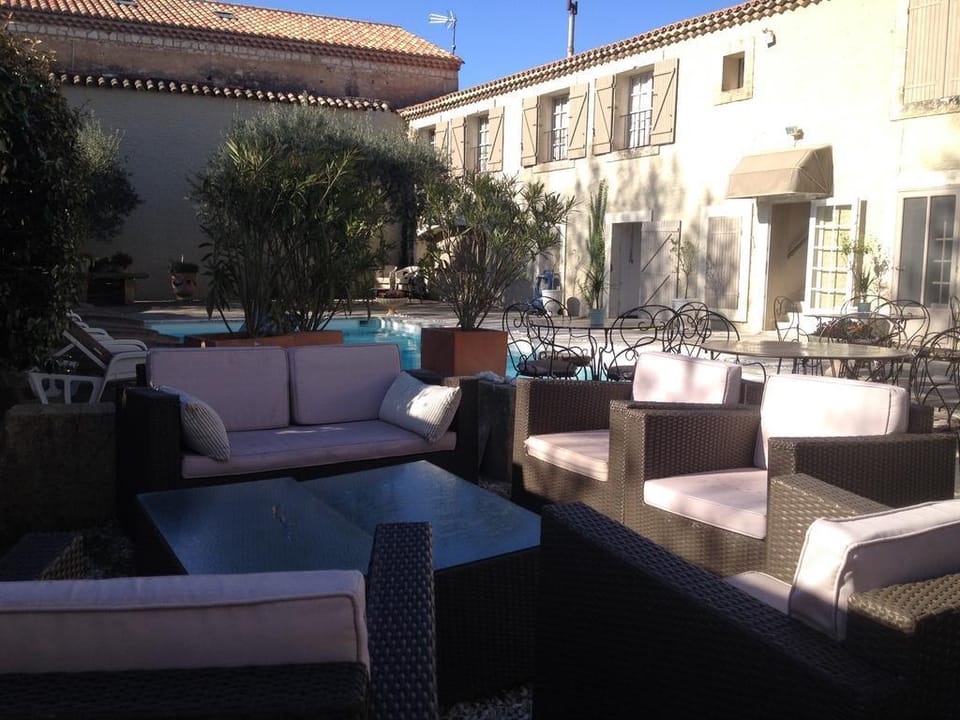 Hotel Les Magnanarelles Hotel in Arles