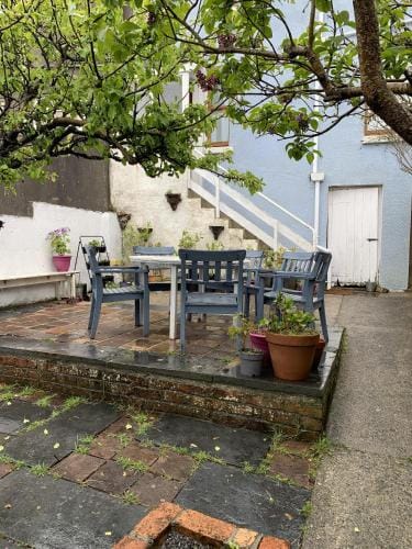 Wonderful Home and parking Hotel in Wales