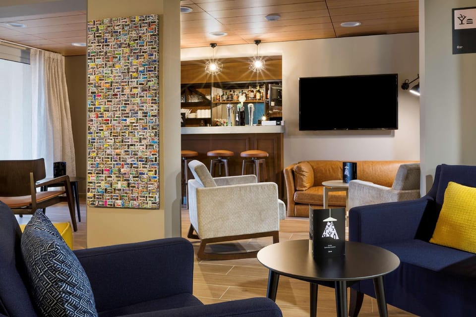 Best Western La Porte des Chateaux Hotel in Centre-Val de Loire